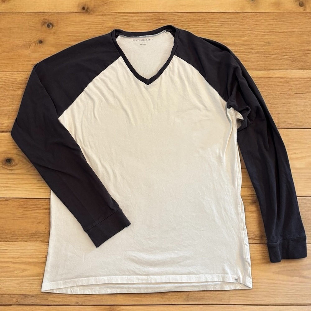 Burt's Bees Baby ~ Cream V-Neck Women’s Tee Black Trim Sz Large 100% Org Cotton